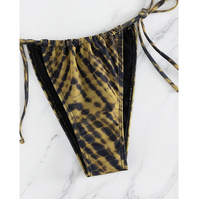 Printed triangle bikini